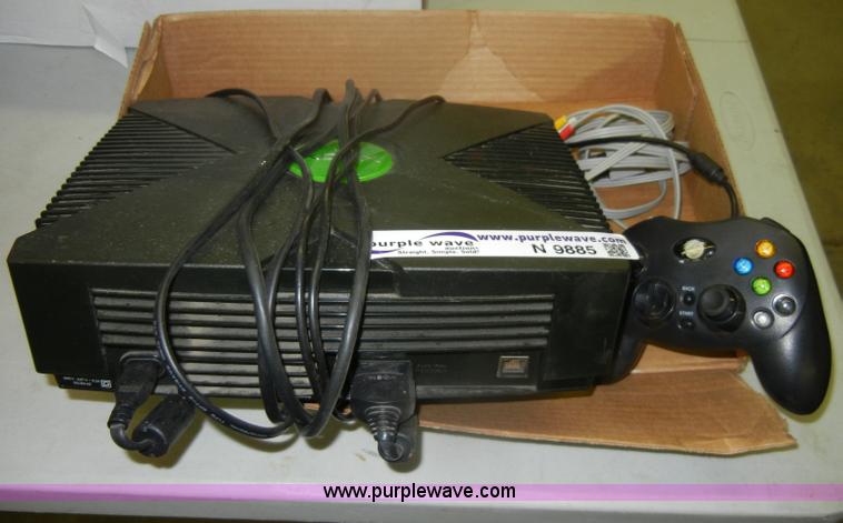 image for item N9885 Xbox game console