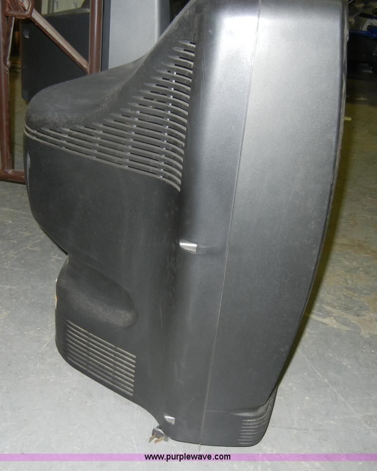image for item N9890 (4) televisions