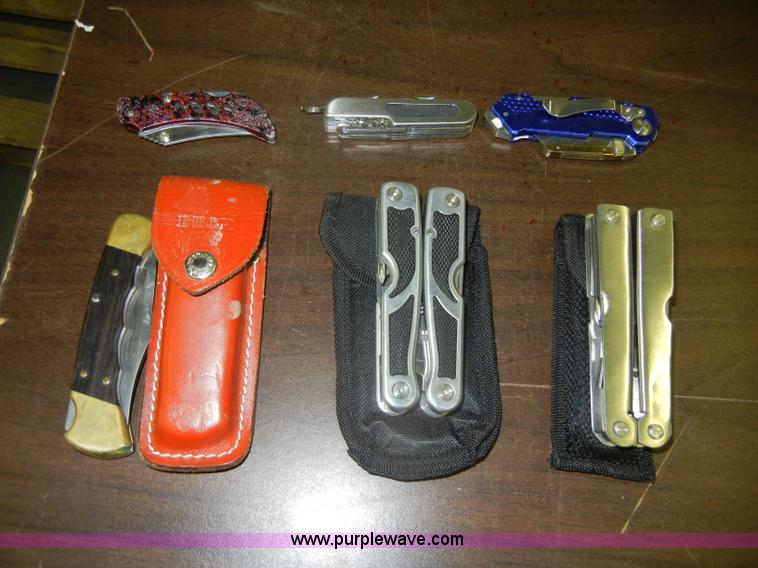 image for item N9892 (6) assorted pocket knives