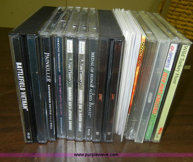 image for item N9896 (22) assorted video games