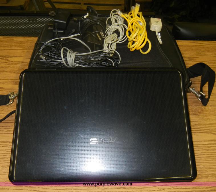 image for item N9898 Asus laptop with case
