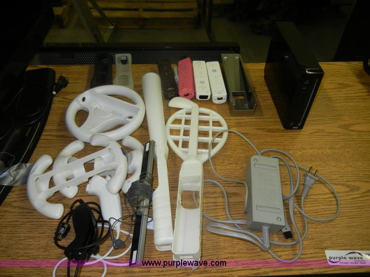 image for item N9912 Wii game console