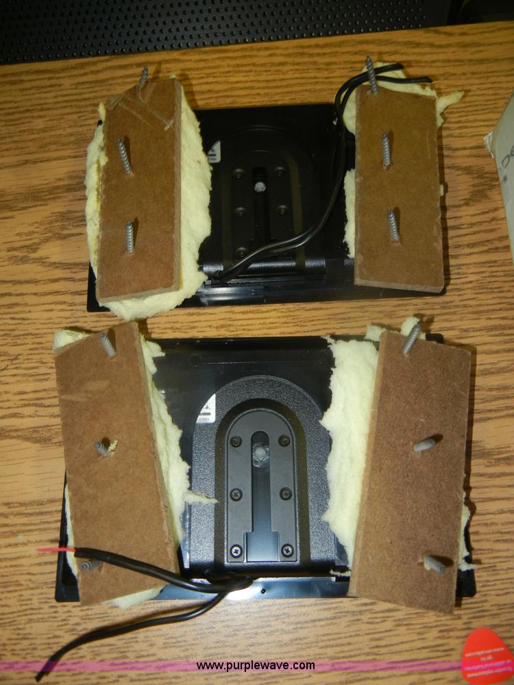 image for item N9913 Assorted electronics