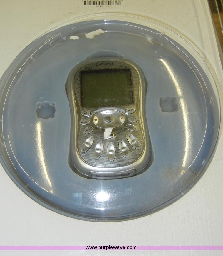 image for item N9913 Assorted electronics