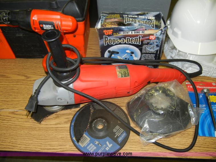 image for item N9916 Assorted tools
