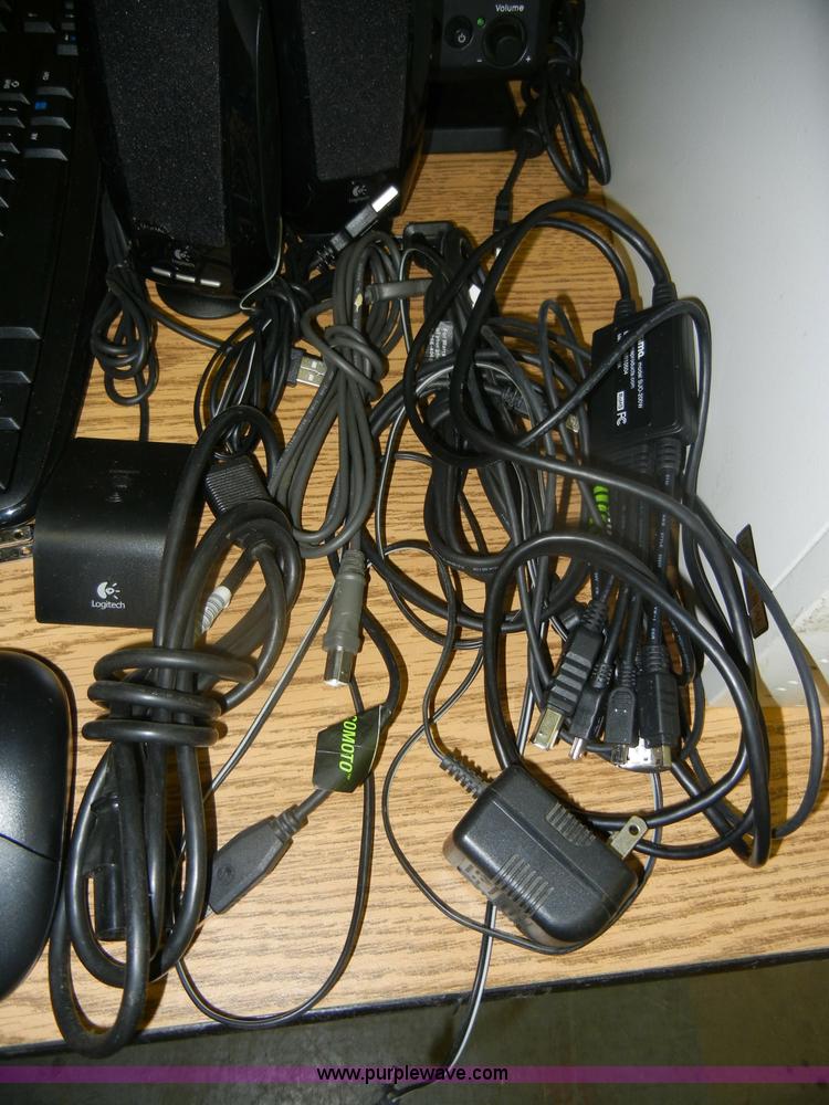 image for item N9918 Assorted electronics