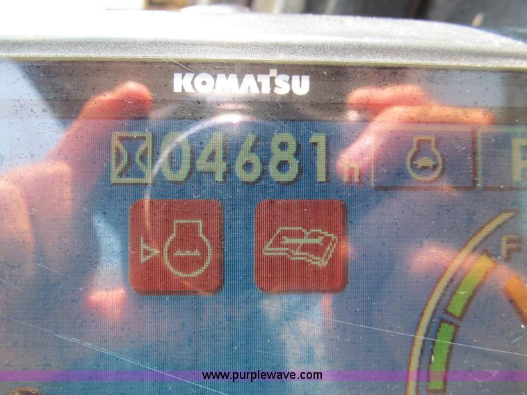 image for item C2326 2008 Komatsu PC400LC-8 excavator