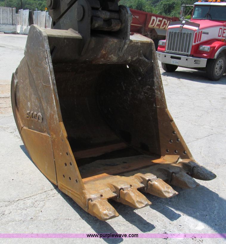 image for item C2326 2008 Komatsu PC400LC-8 excavator