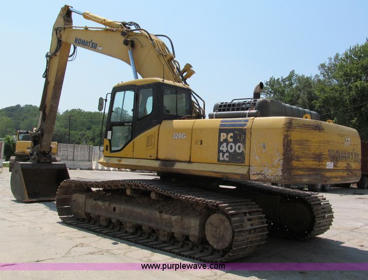 image for item C2327 2004 Komatsu PC400LC-7 excavator