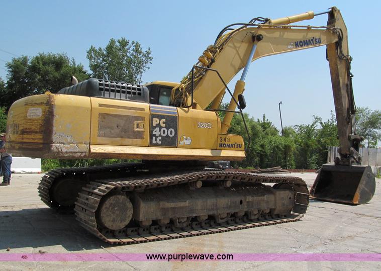 image for item C2327 2004 Komatsu PC400LC-7 excavator