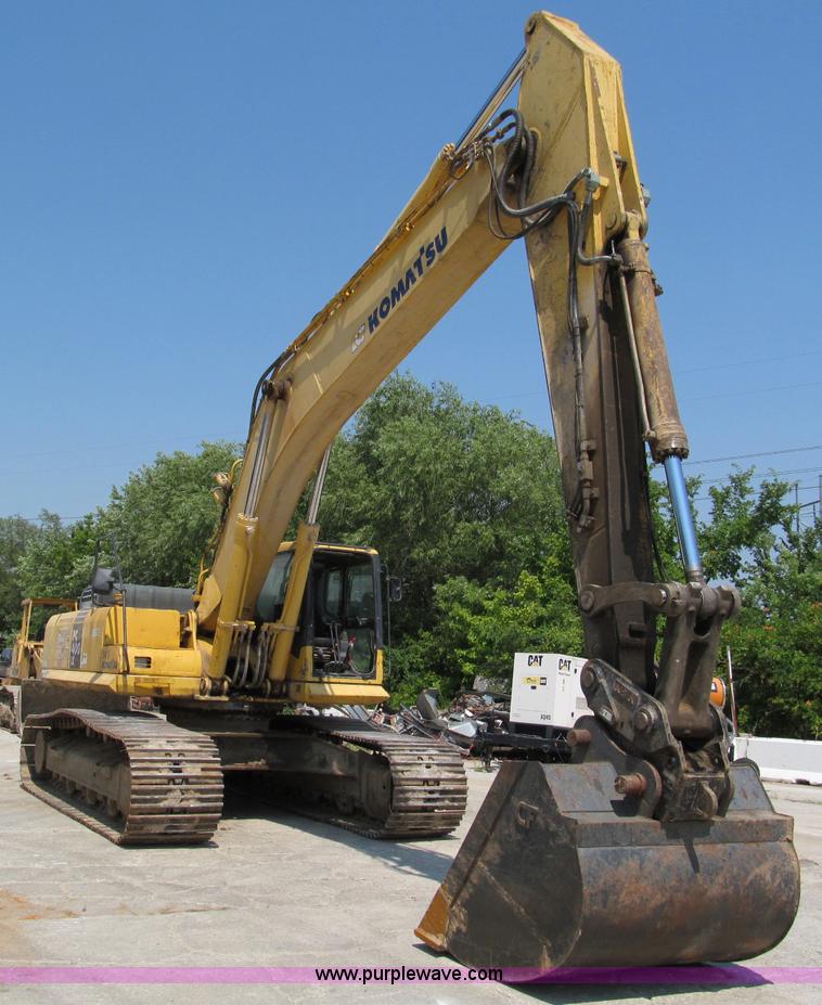 image for item C2327 2004 Komatsu PC400LC-7 excavator