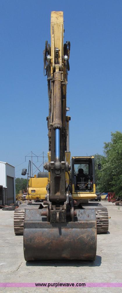 image for item C2327 2004 Komatsu PC400LC-7 excavator