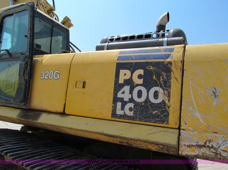 image for item C2327 2004 Komatsu PC400LC-7 excavator