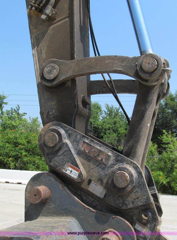 image for item C2327 2004 Komatsu PC400LC-7 excavator