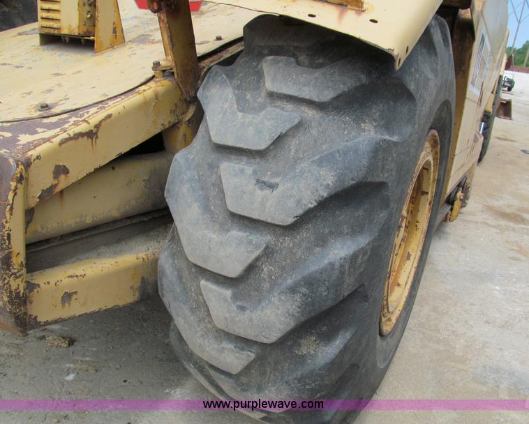 image for item C2361 1976 Caterpillar 613B elevating scraper