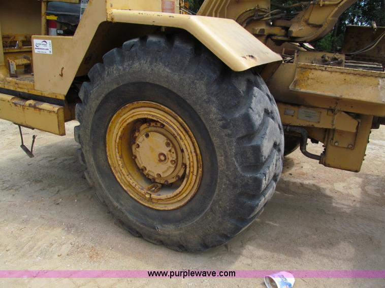 image for item C2361 1976 Caterpillar 613B elevating scraper