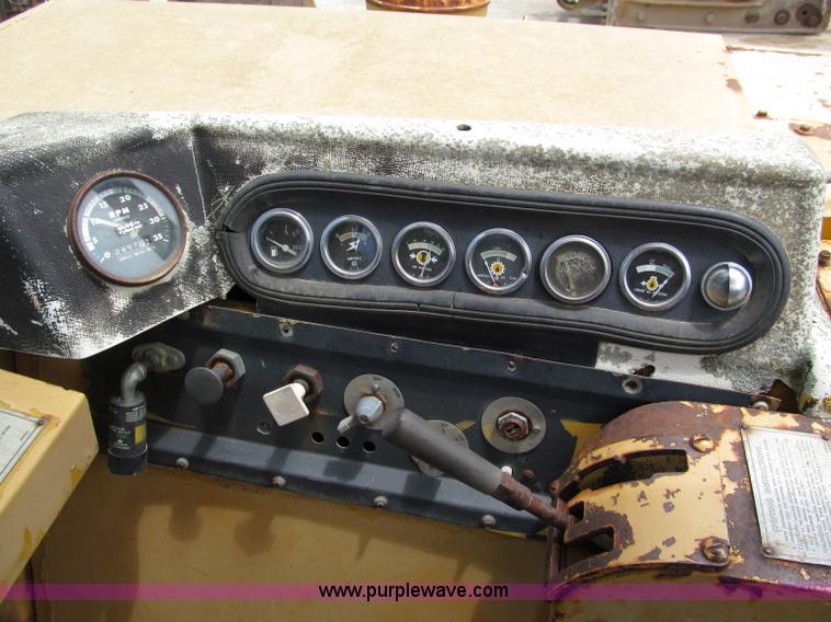 image for item C2361 1976 Caterpillar 613B elevating scraper