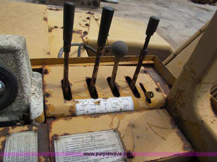 image for item C2361 1976 Caterpillar 613B elevating scraper