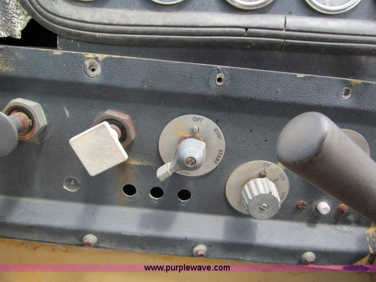 image for item C2361 1976 Caterpillar 613B elevating scraper