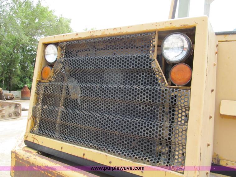 image for item C2361 1976 Caterpillar 613B elevating scraper