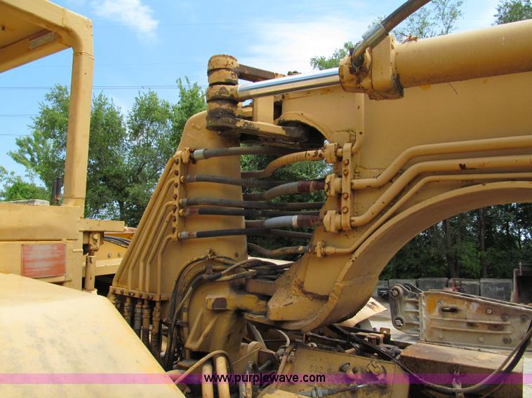 image for item C2361 1976 Caterpillar 613B elevating scraper