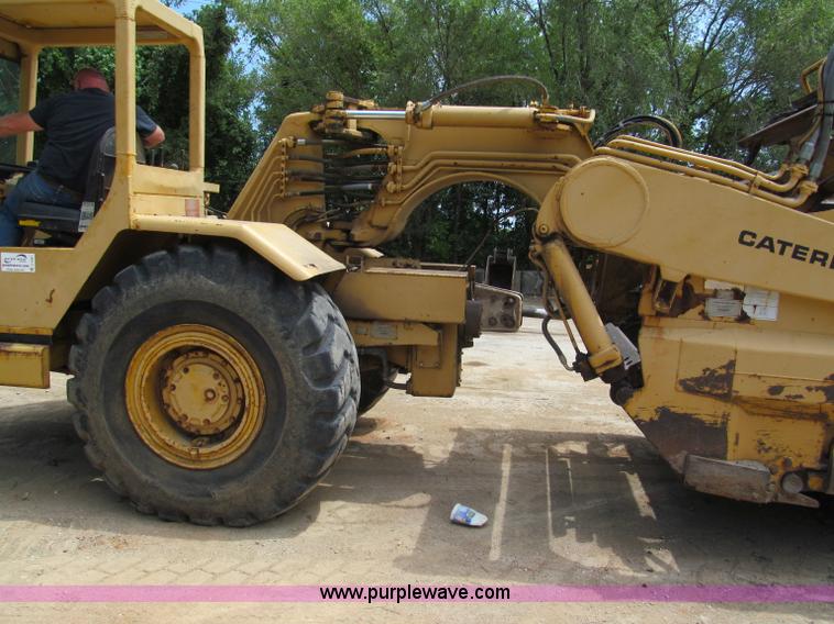 image for item C2361 1976 Caterpillar 613B elevating scraper