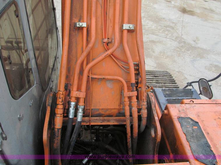 image for item C2362 1999 Hitachi EX270 LC-5 excavator