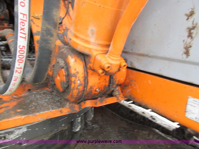 image for item C2362 1999 Hitachi EX270 LC-5 excavator
