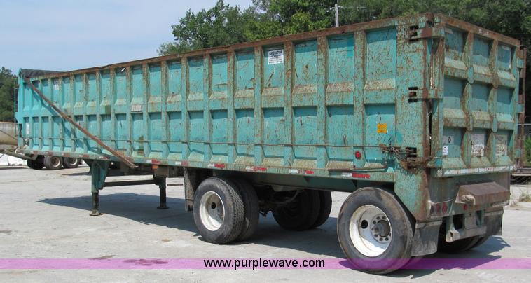 image for item C2370 1996 Steco 40' ejector trailer