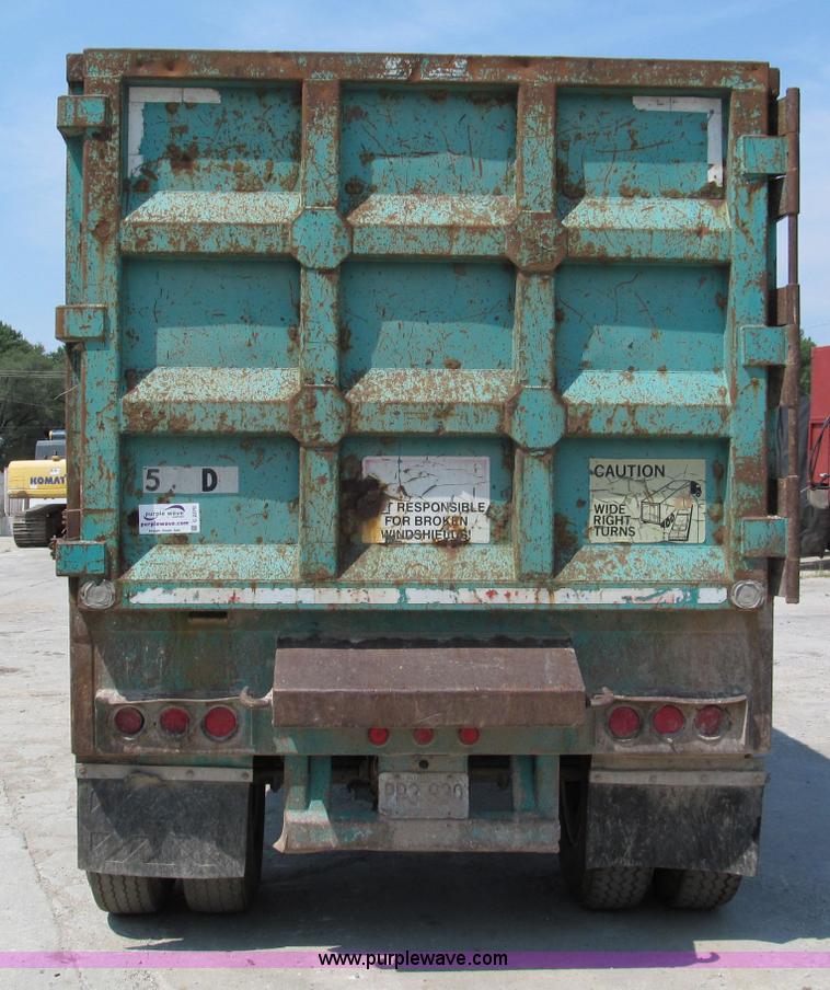 image for item C2370 1996 Steco 40' ejector trailer