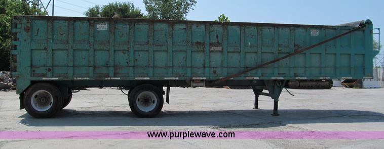 image for item C2370 1996 Steco 40' ejector trailer