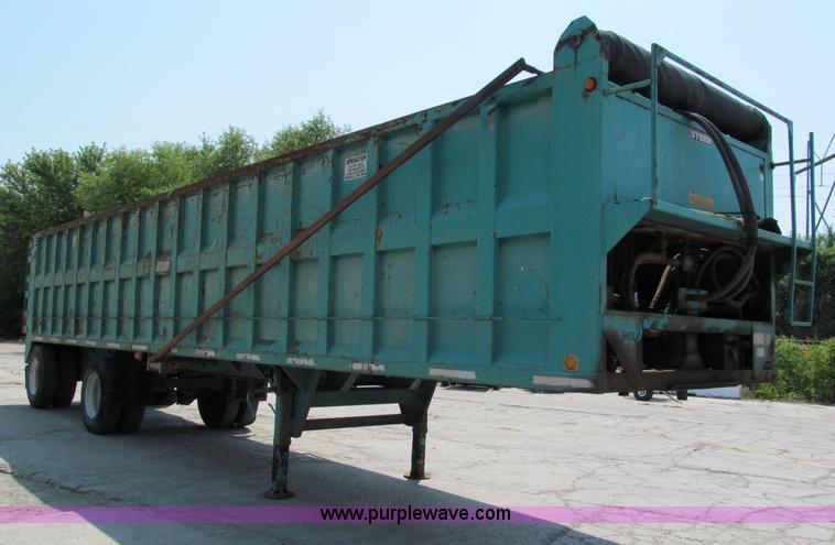 image for item C2370 1996 Steco 40' ejector trailer