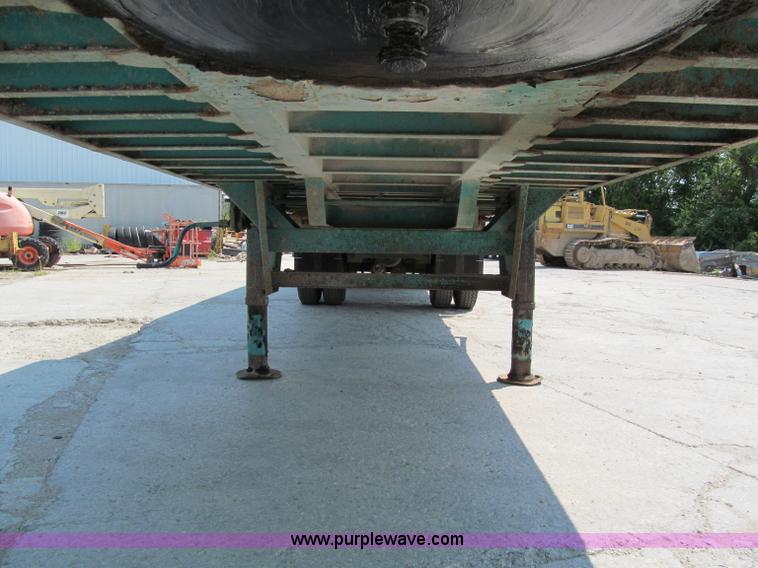 image for item C2370 1996 Steco 40' ejector trailer