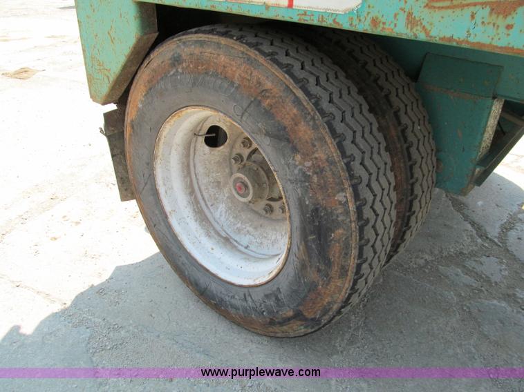 image for item C2370 1996 Steco 40' ejector trailer