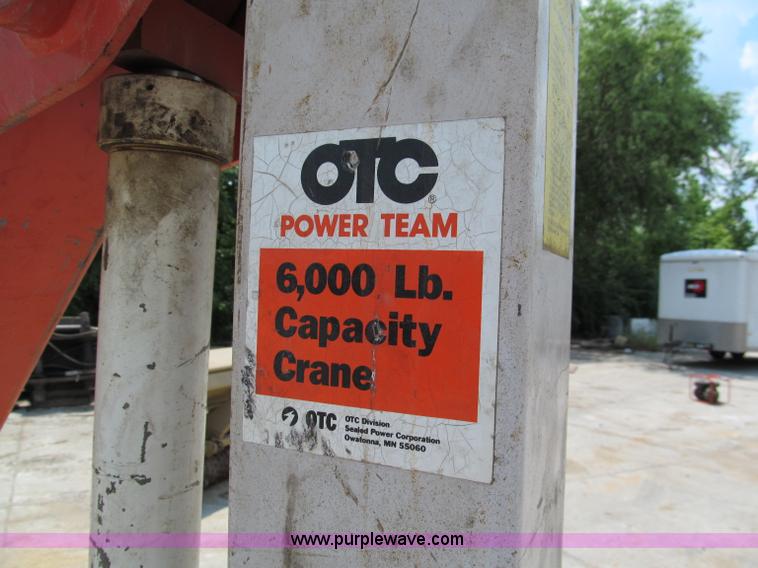 image for item C2378 OTC 6,000 lb shop crane