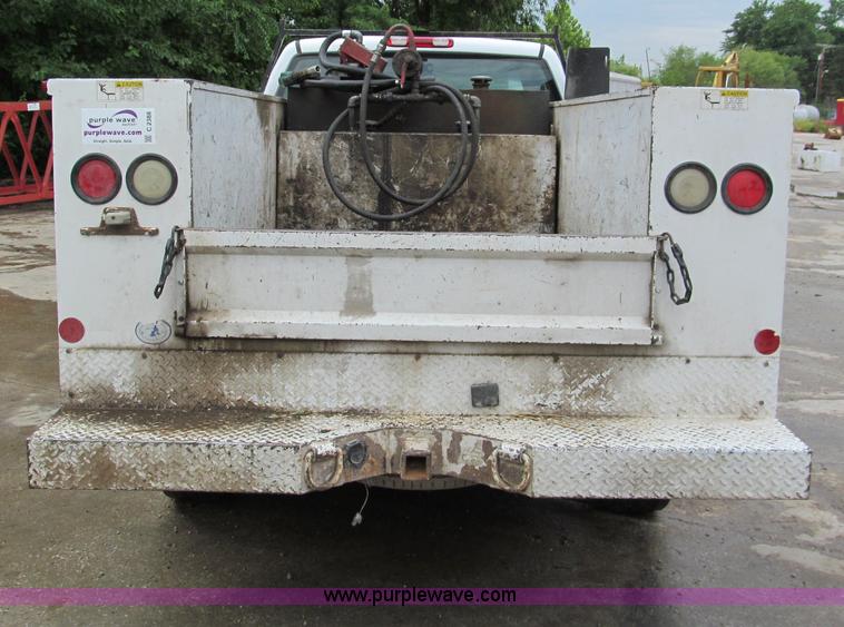 image for item C2388 2003 Chevrolet Silverado 2500 HD service truck