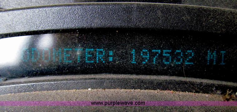 image for item C2388 2003 Chevrolet Silverado 2500 HD service truck