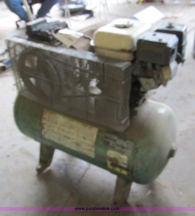 image for item C2394 Speedaire 30 gallon air compressor