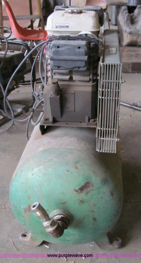 image for item C2394 Speedaire 30 gallon air compressor