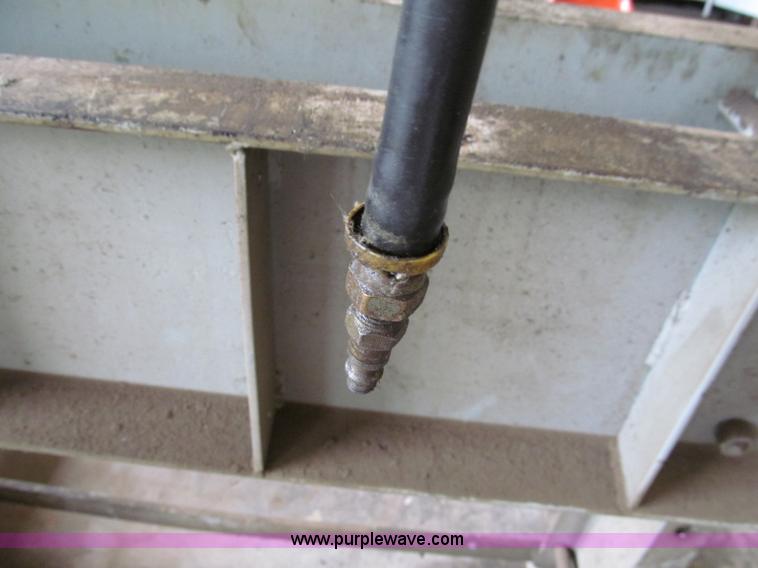 image for item C2398 Dake 6-475 70 ton shop press