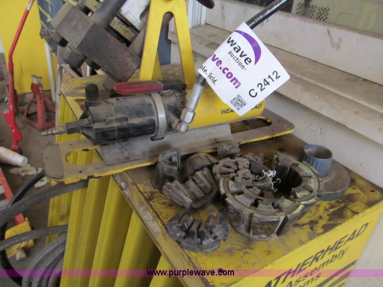 image for item C2412 Weatherhead T48 2-2 hydraulic hose crimper