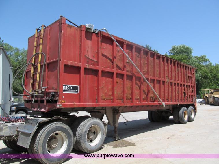 image for item C2418 1969 Strick ejector trailer