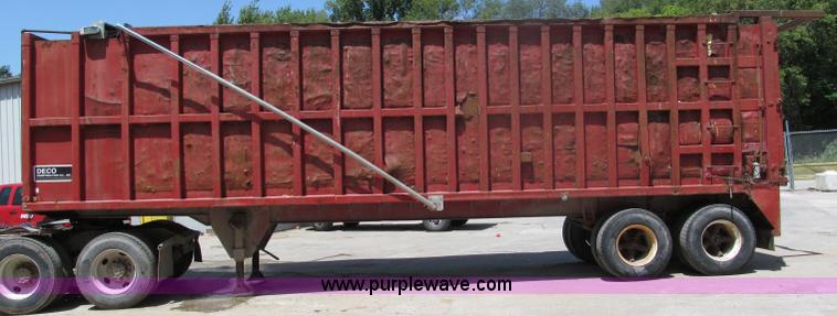 image for item C2418 1969 Strick ejector trailer