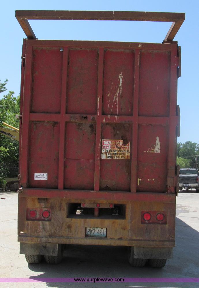 image for item C2418 1969 Strick ejector trailer