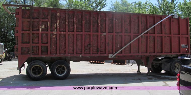 image for item C2418 1969 Strick ejector trailer