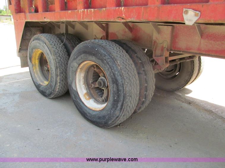 image for item C2418 1969 Strick ejector trailer