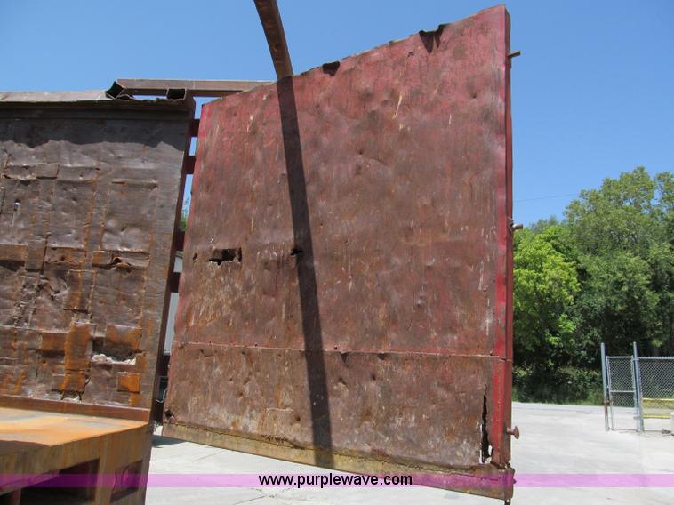 image for item C2418 1969 Strick ejector trailer