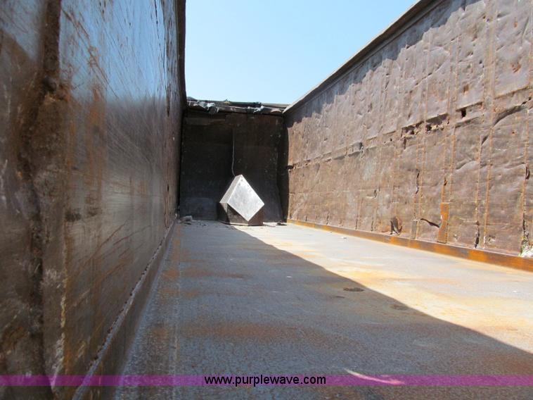 image for item C2418 1969 Strick ejector trailer