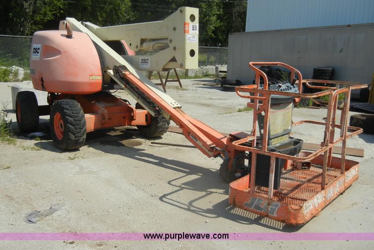 image for item D4163 1998 JLG 45' articulating boom lift