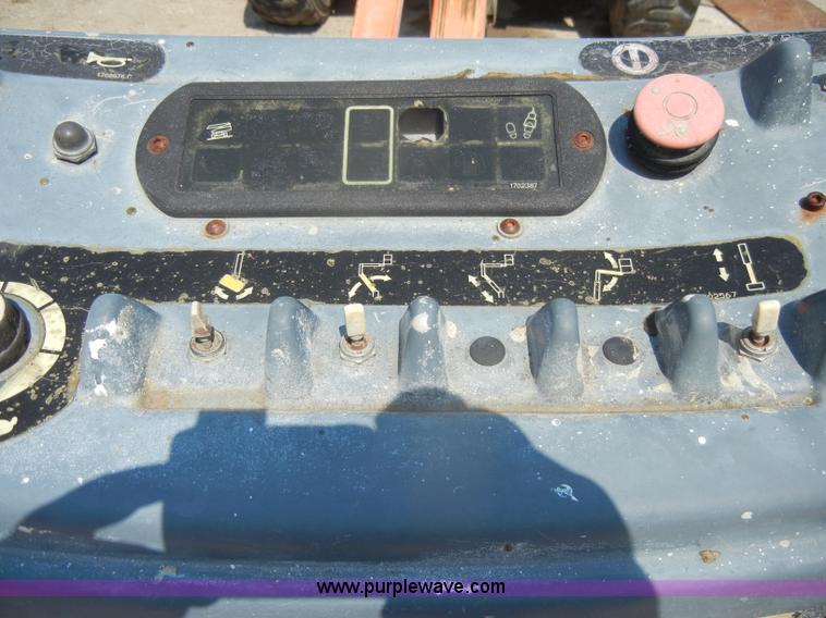 image for item D4163 1998 JLG 45' articulating boom lift